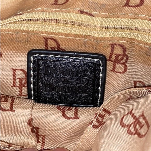 Dooney and Burke handbag - Picture 8 of 8